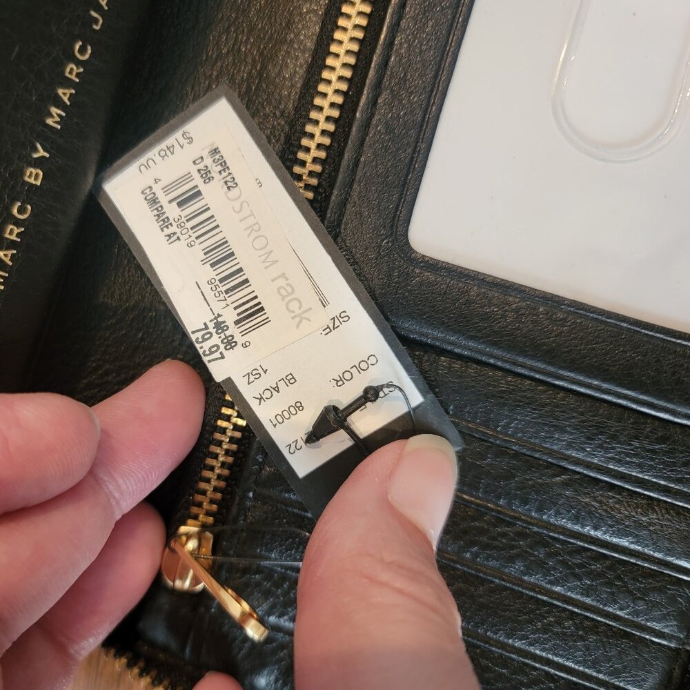 NWT Marc by Marc Jacobs Black Leather Wristlet/Wallet Flawed - Picture 9 of 14